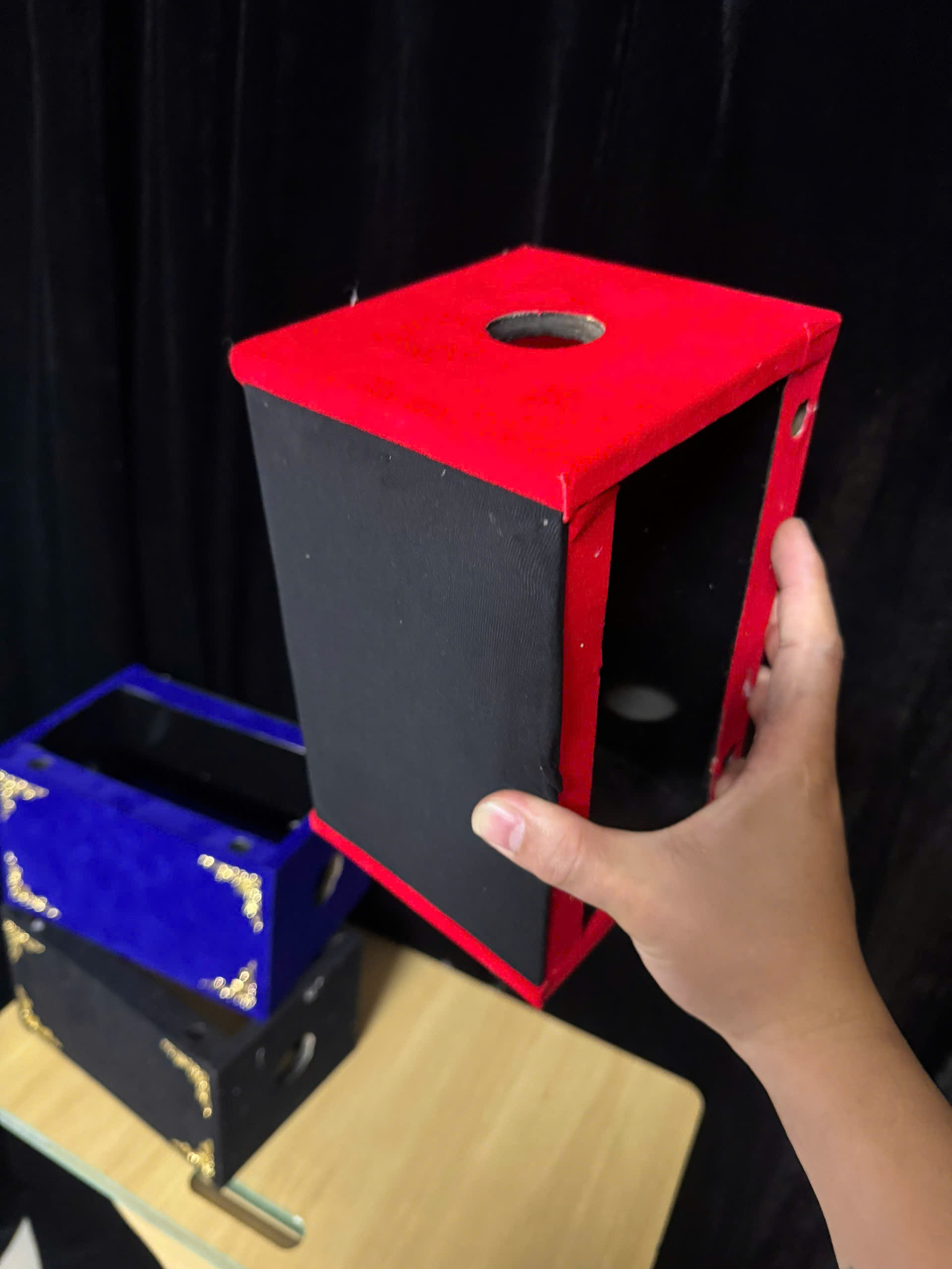 Snow-Shooting Fire Tissue Box for Pigeons - ảnh 5