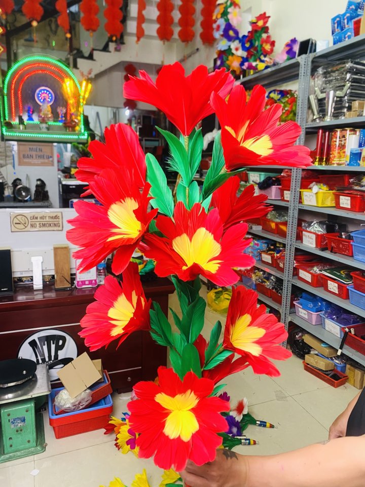 The Stick Shows 11 Big Flowers - ảnh 2