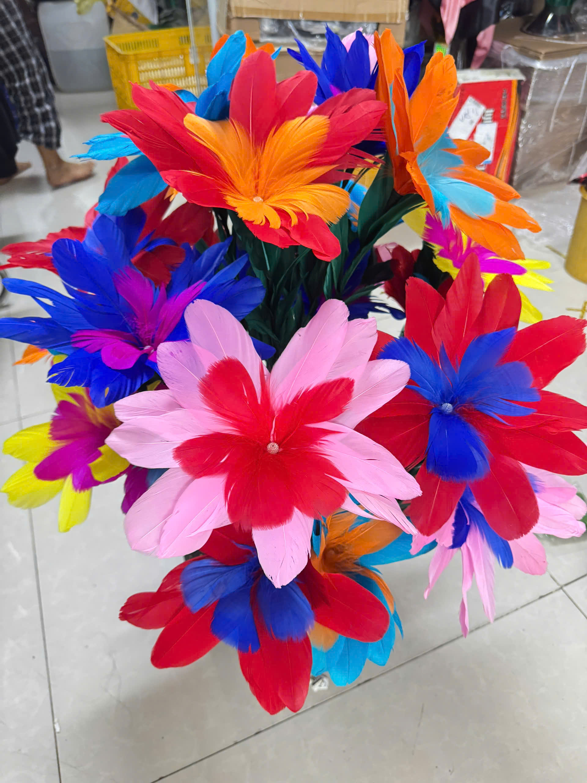 The Towel Appeared on the Flower Pot - ảnh 5