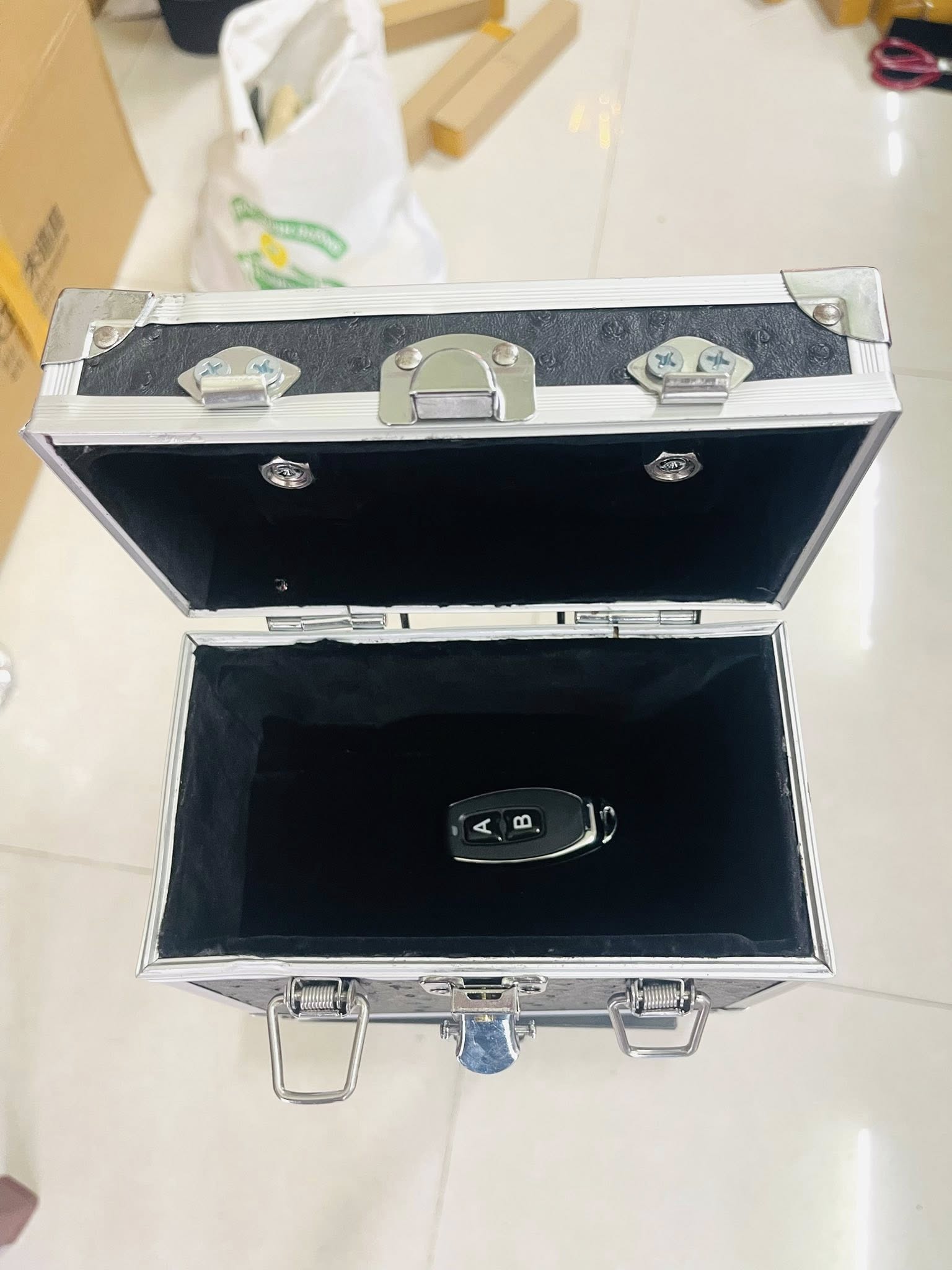 Suitcase Weight Adjustable as Desired (Supports up to 250Kg) - ảnh 2