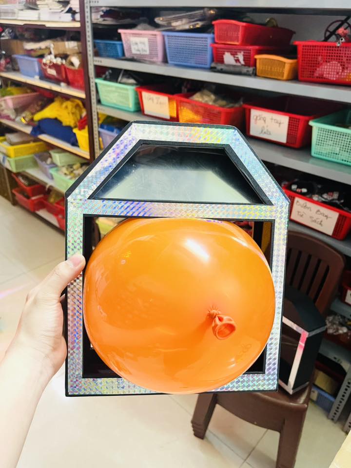 The Bubble House Appears with a Remote Pigeon - ảnh 2